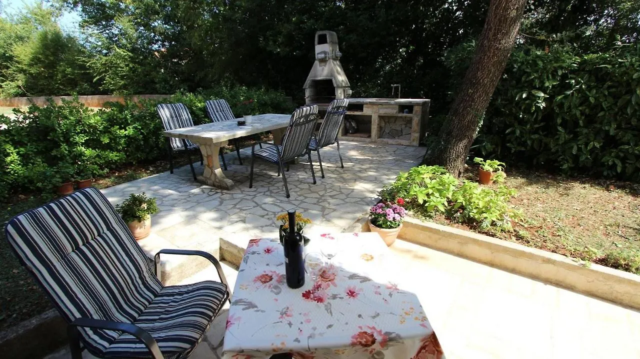 Apartments Darko Porat  Guest house Porat (Krk)