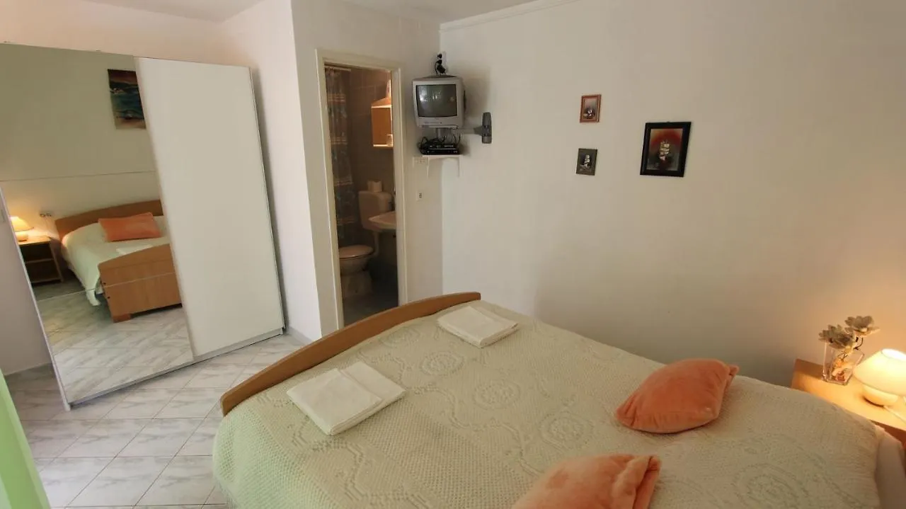 Guest house Apartments Darko Porat