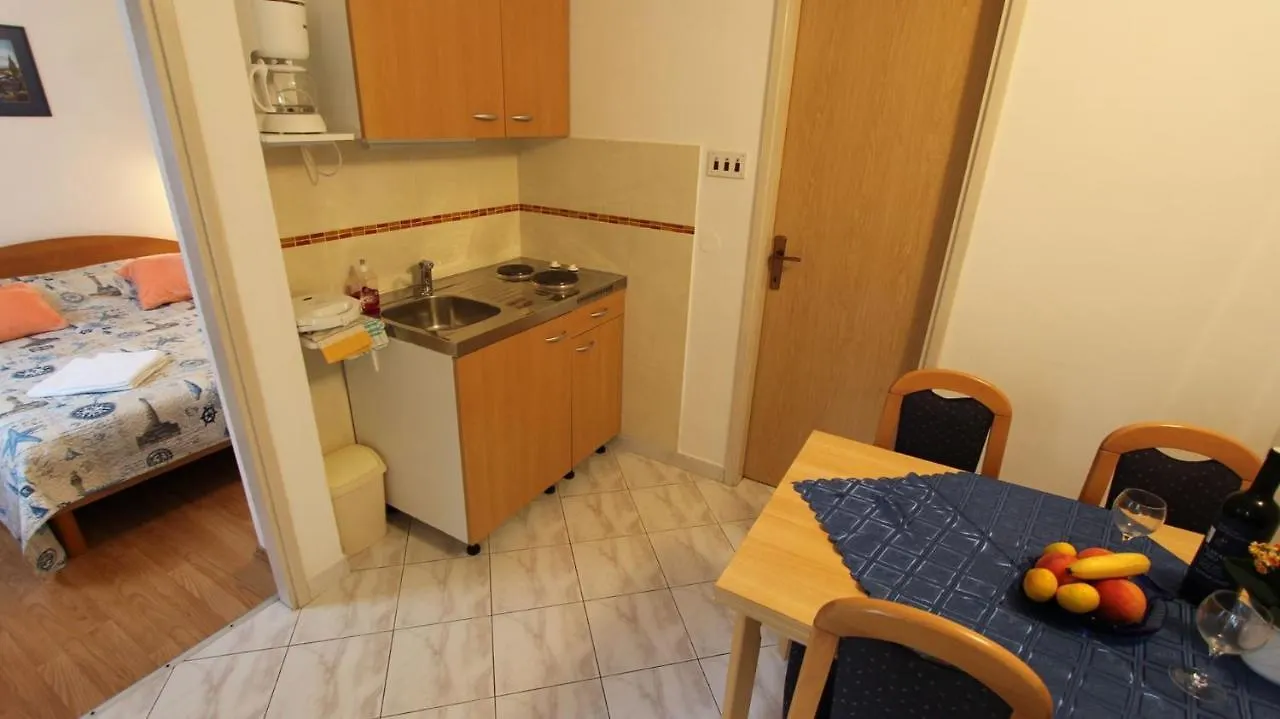 Apartments Darko Porat  2*, Porat (Krk)